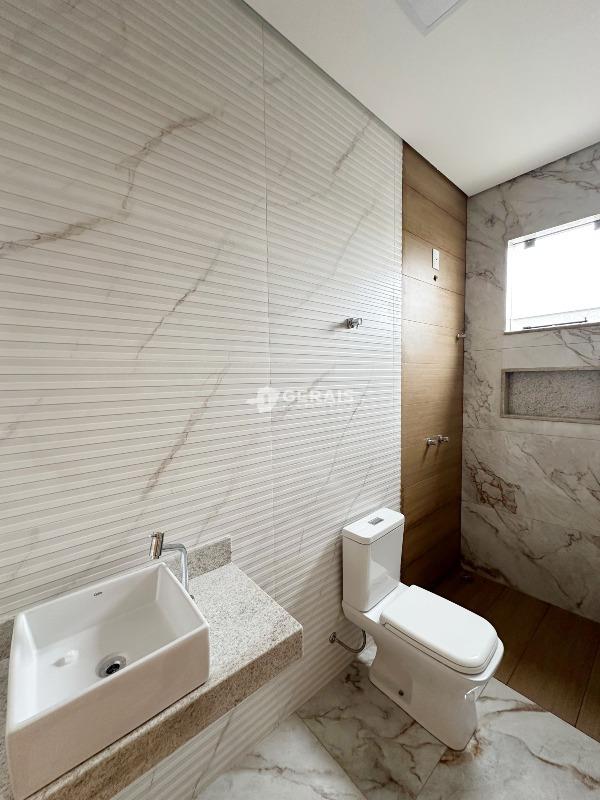 Casa à venda no FABIO NOTINI: 08- BANHO SUÍTE