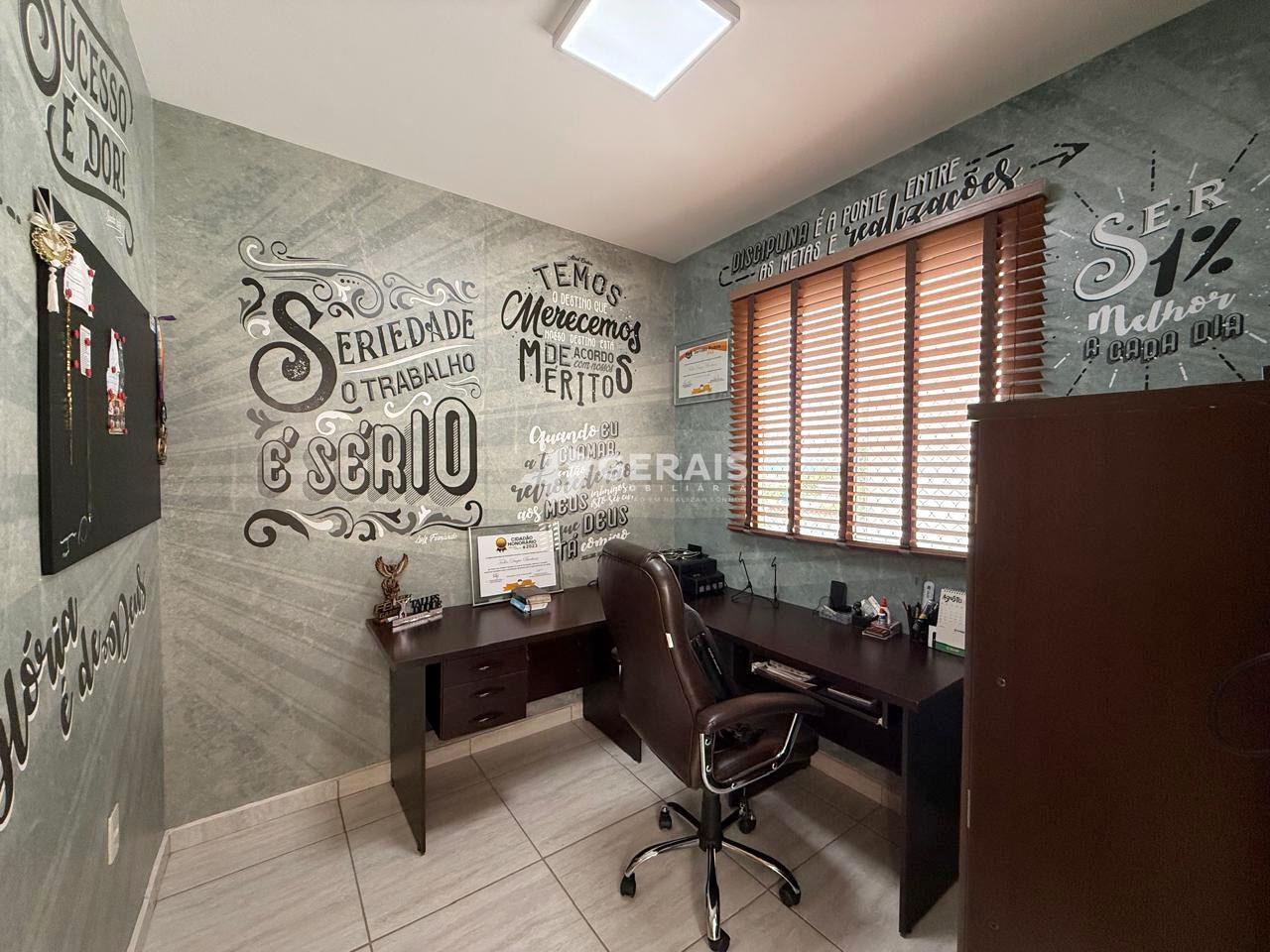 Sobrado à venda no PADRE EUSTAQUIO: 05- QUARTO 01