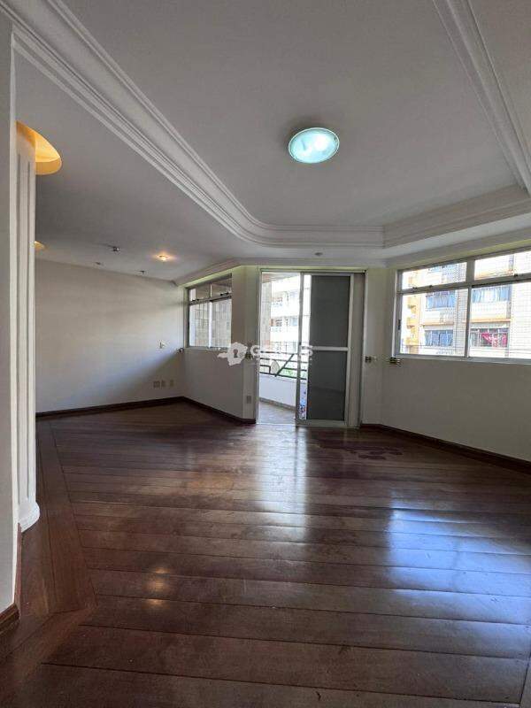 Apartamento à venda no CENTRO: 04- SALA