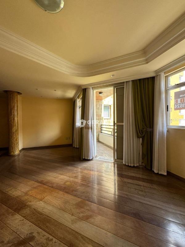 Apartamento à venda no CENTRO: 02- SALA