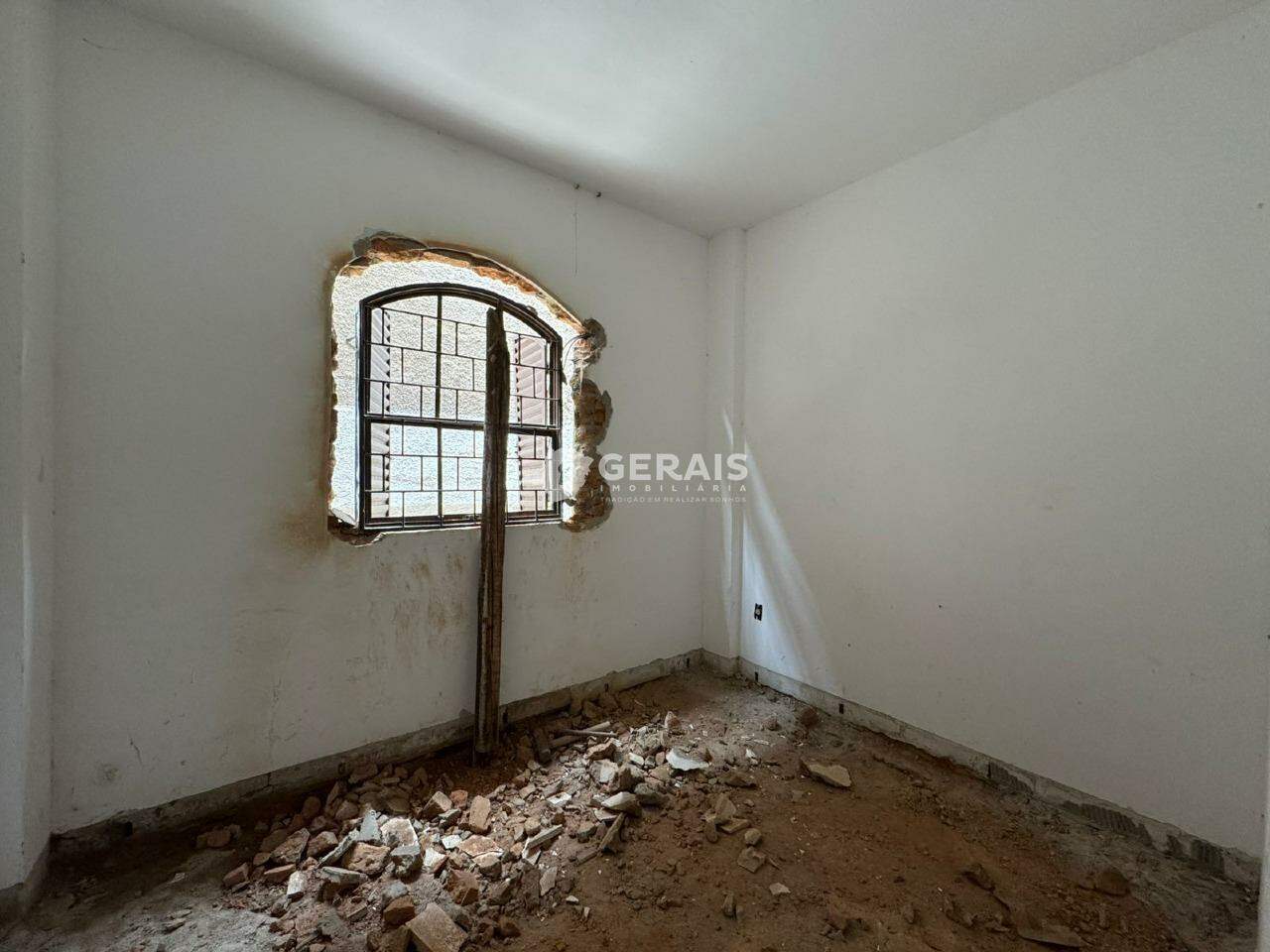 Casa para aluguel no BOM PASTOR: 06- QUARTO SUÍTE
