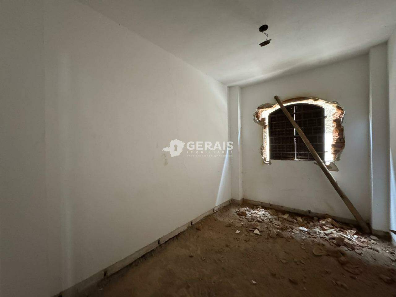 Casa para aluguel no BOM PASTOR: 05- QUARTO 01
