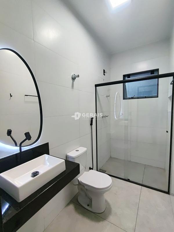 Casa para aluguel no BOM PASTOR: 07 - BANHO SOCIAL