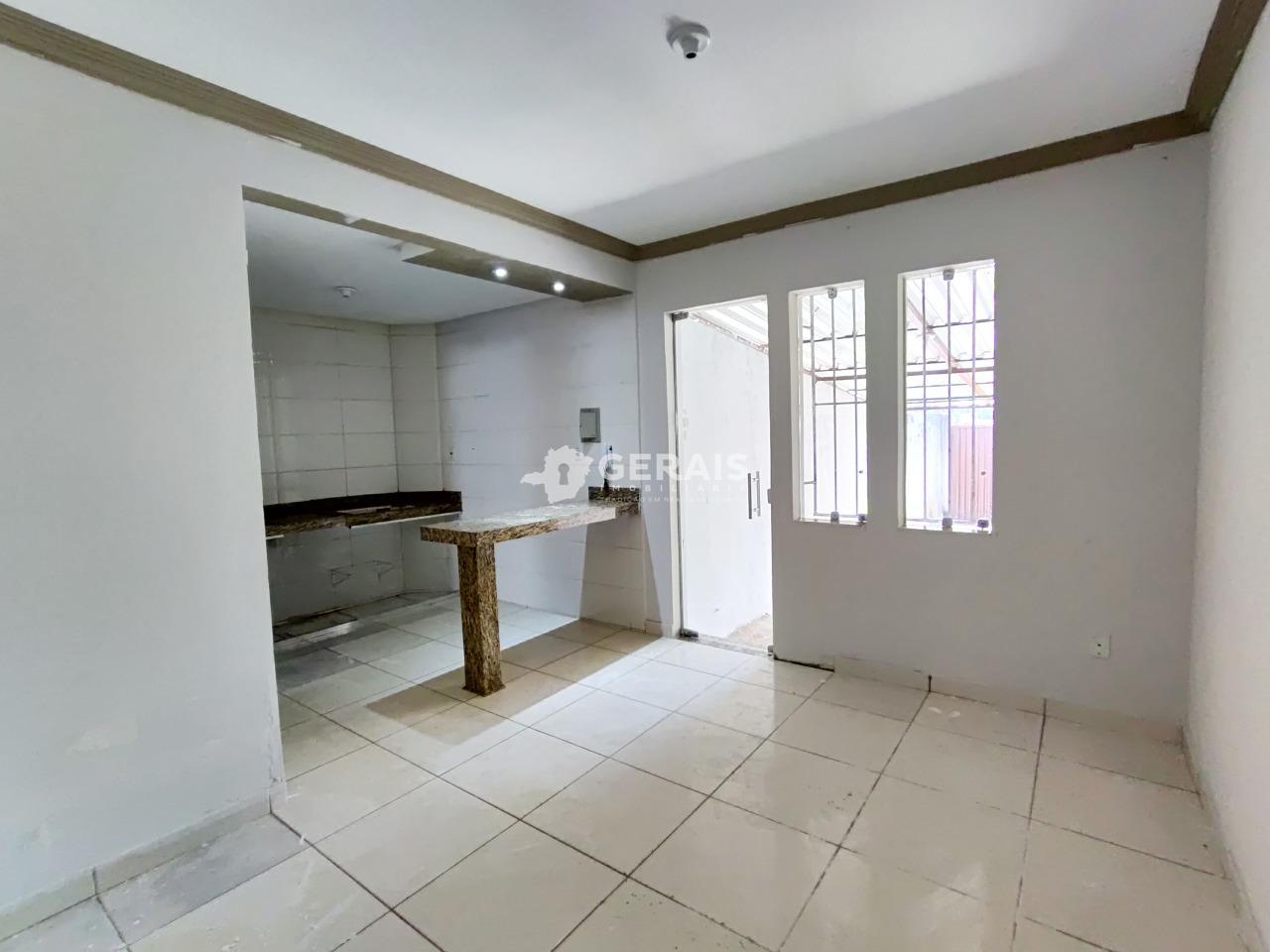 Casa para aluguel no SANTOS DUMONT: 04- SALA