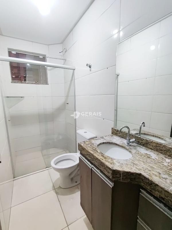 Casa para aluguel no SANTOS DUMONT: 09- BANHO SOCIAL