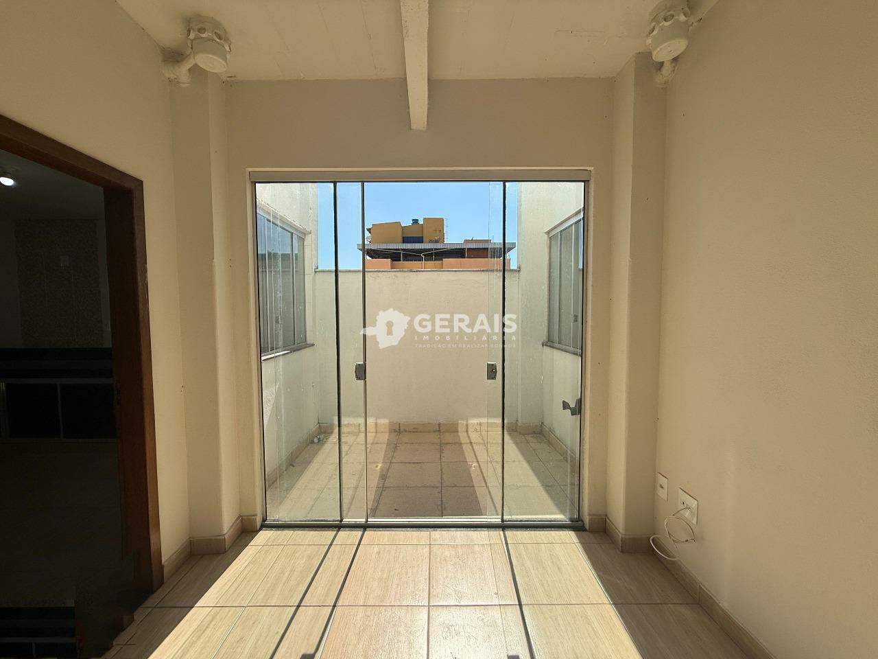 Apartamento para aluguel no SÃO JOSÉ: 05 - SALA 02