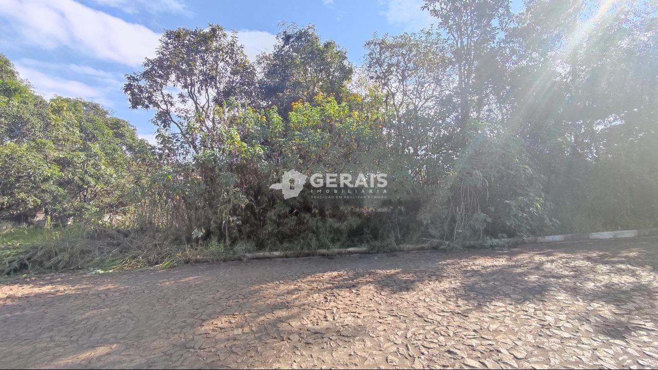 Lote à venda no Condomínio Balneário do Lago Residence Club: 03- LOTE