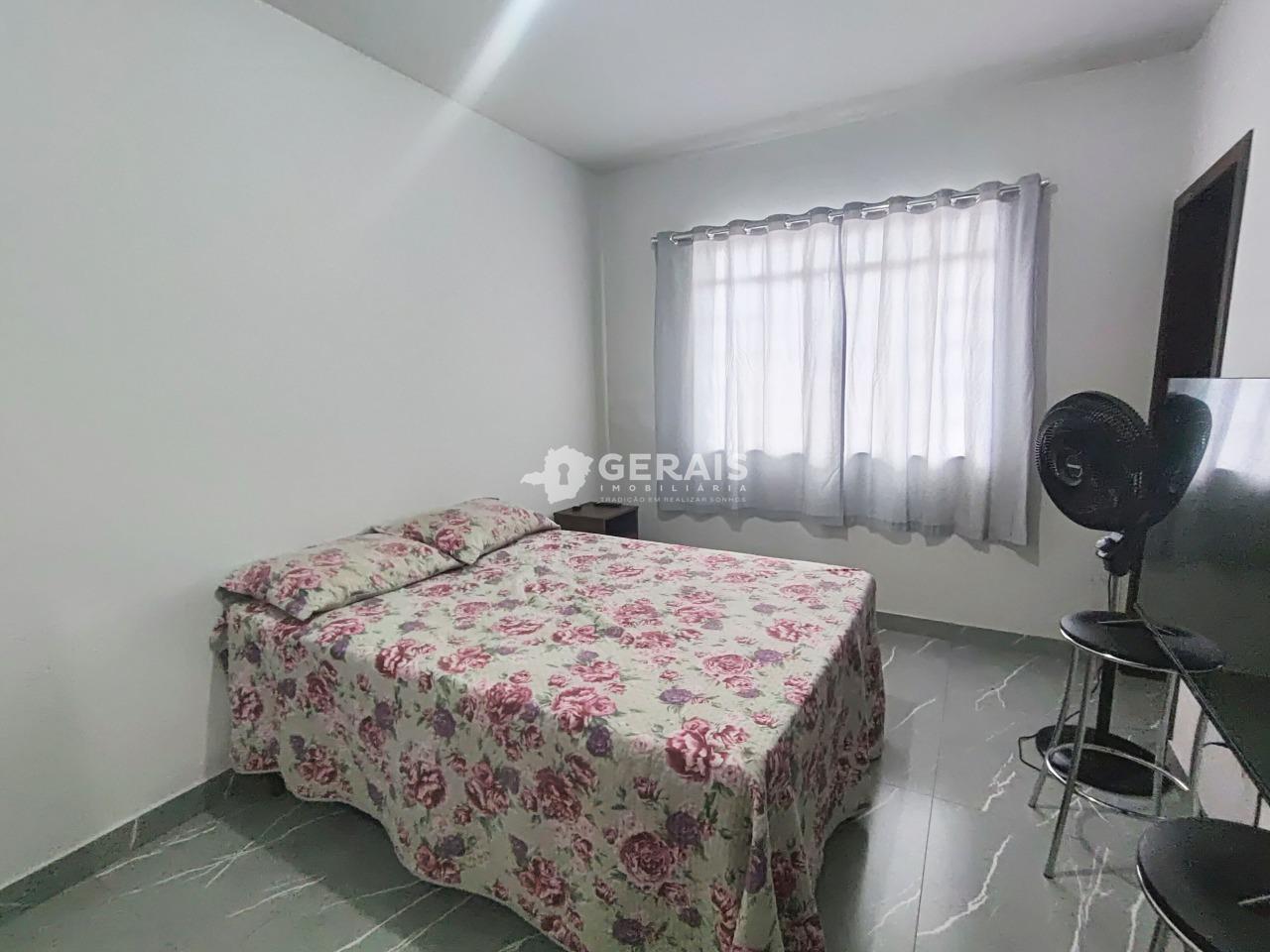 Casa à venda no CHORO: 06 - QUARTO 02