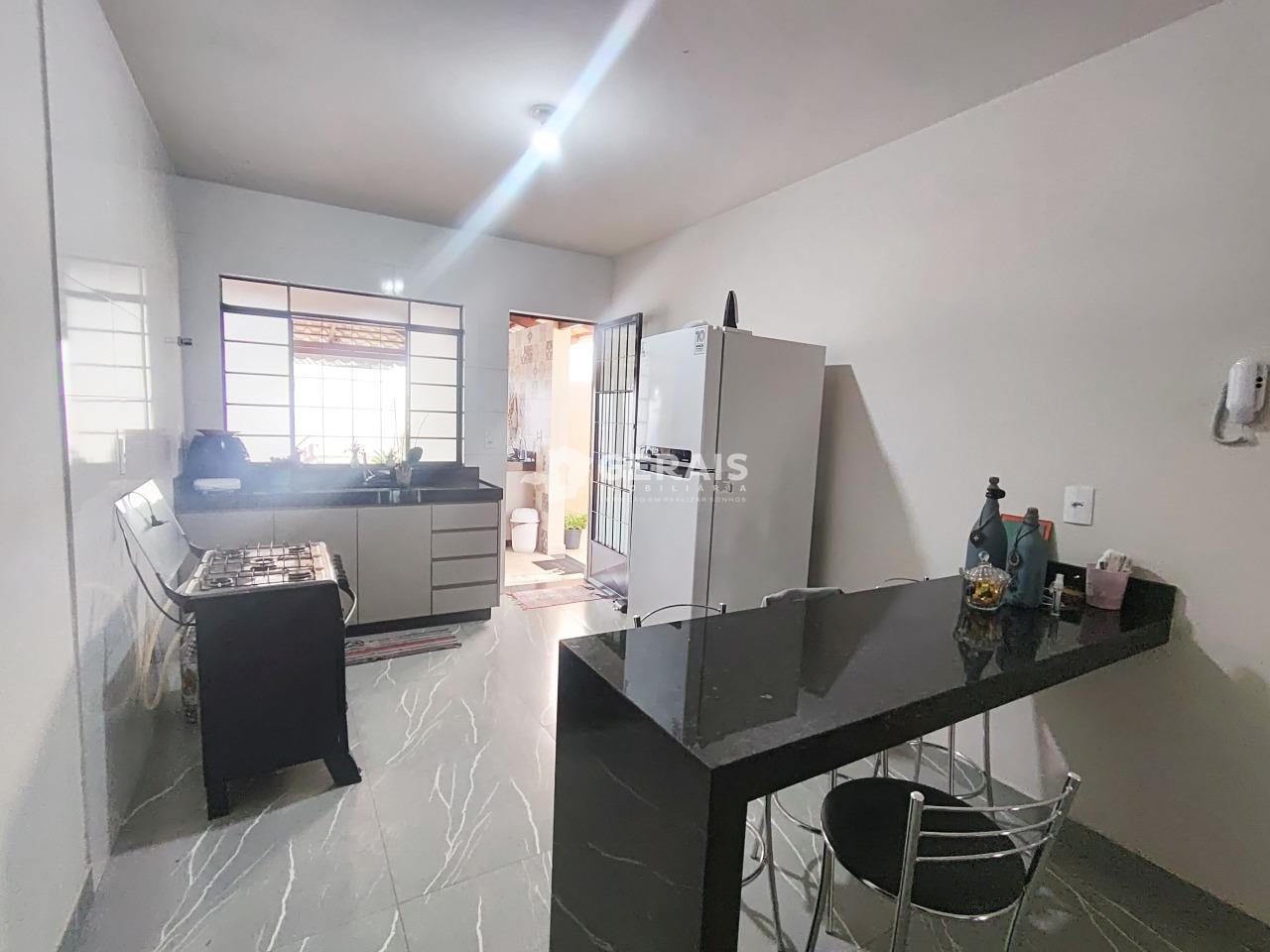 Casa à venda no CHORO: 03 - COZINHA