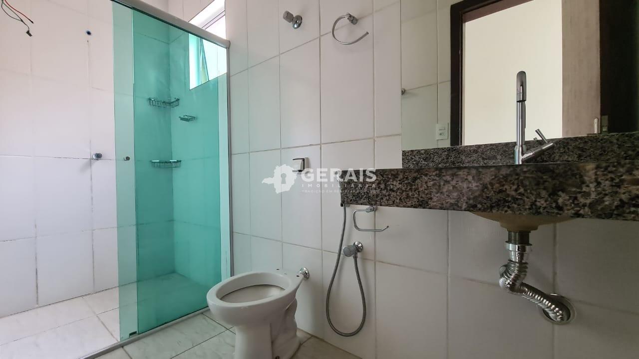 Casa para aluguel no FLORAMAR: 09 - BANHO SOCIAL