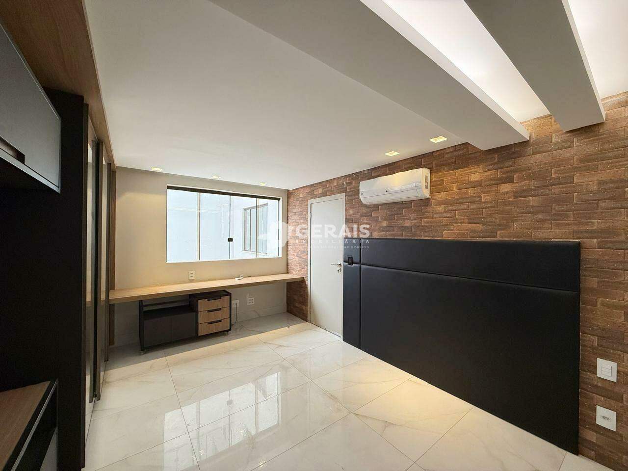 Apto Cobertura Triplex à venda no CENTRO: 07- QUARTO SUÍTE 01
