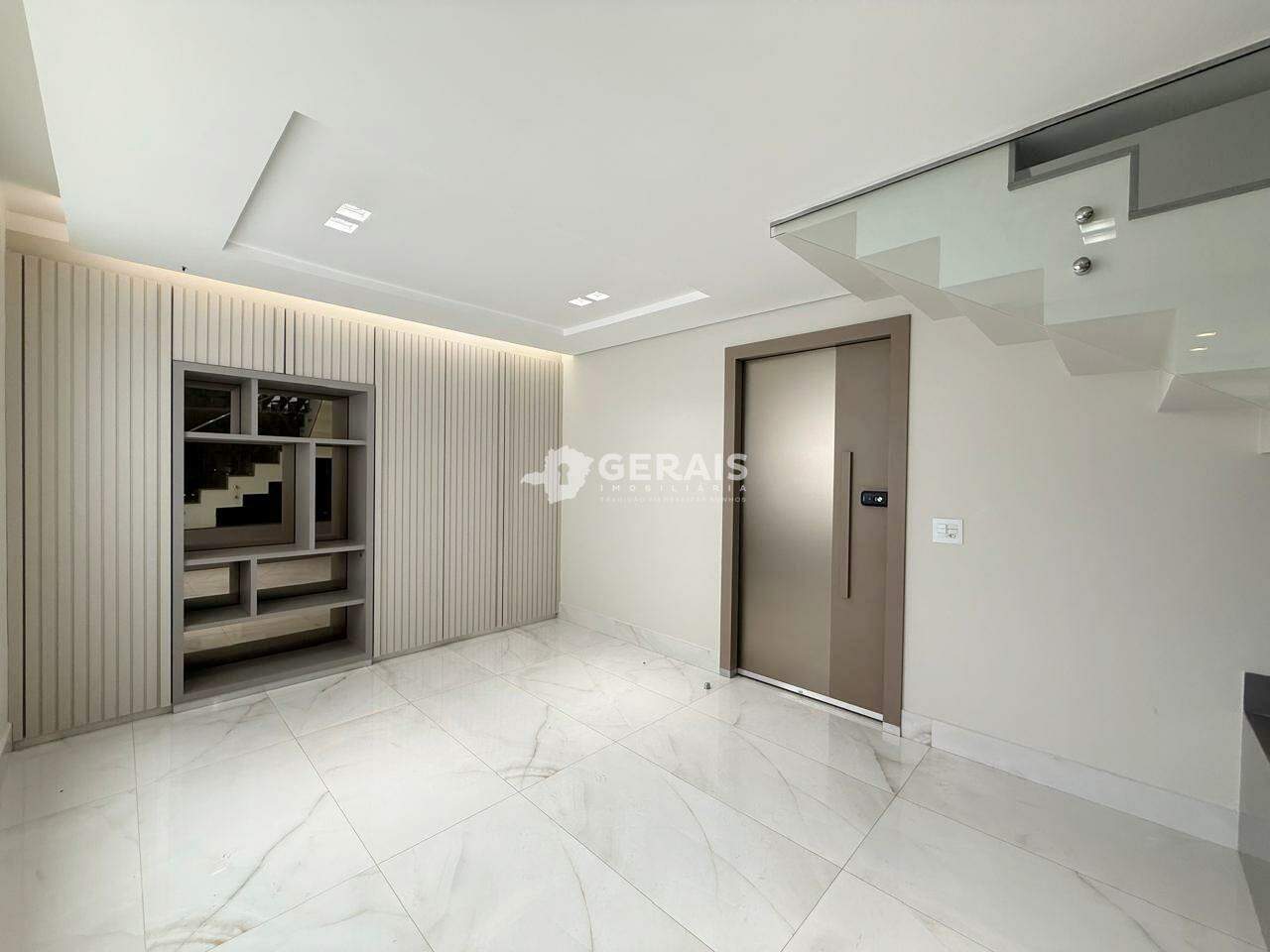 Apto Cobertura Triplex à venda no CENTRO: 03- SALA 01