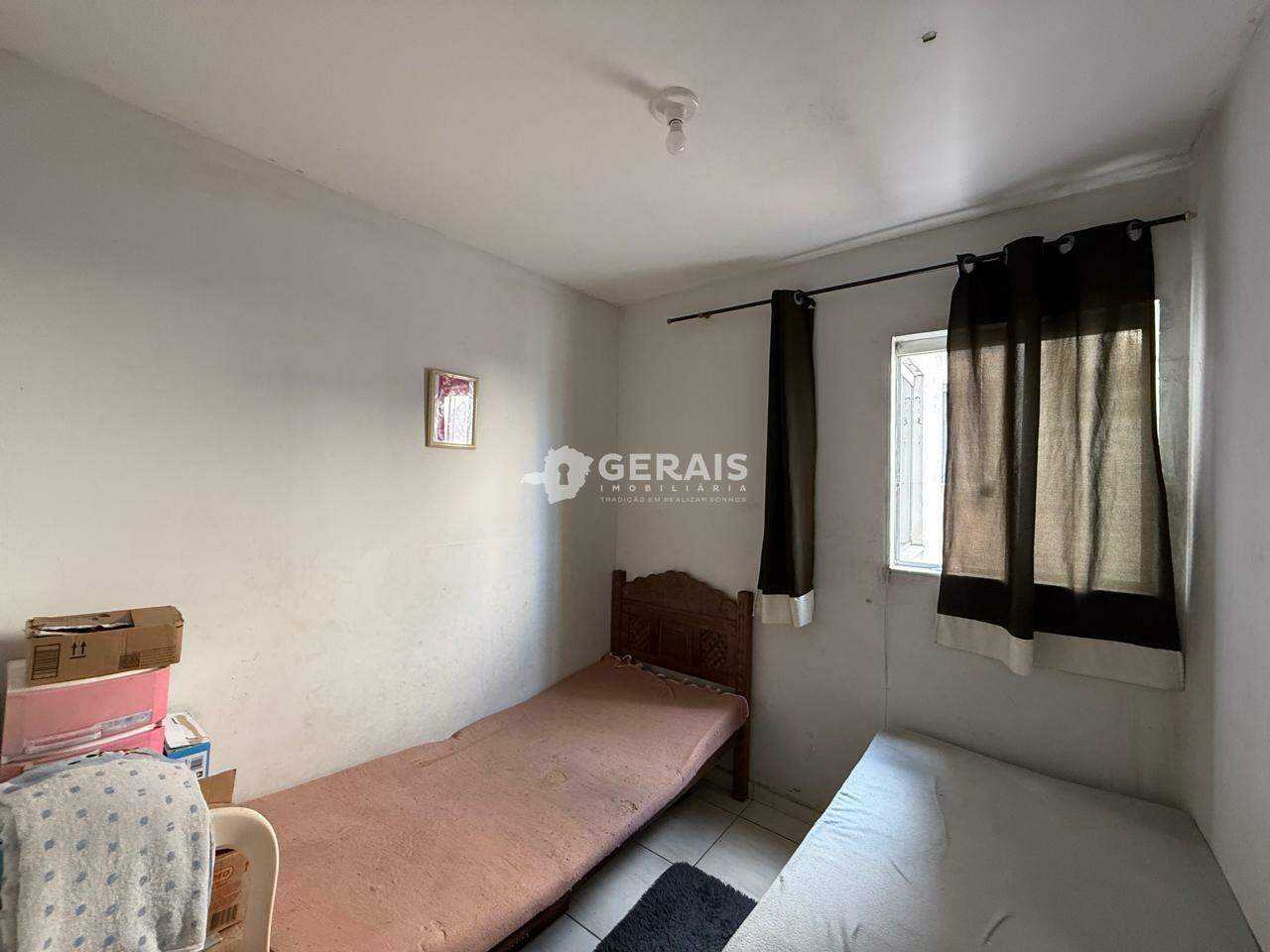 Sobrado à venda no JARDIM CANDIDES: 06 - QUARTO 03