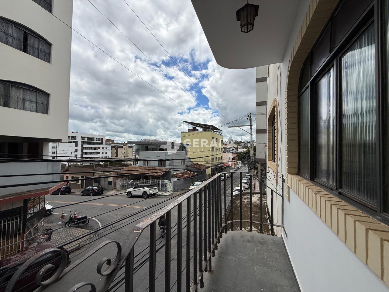 Apartamento à venda no AFONSO PENA: 04- SACADA