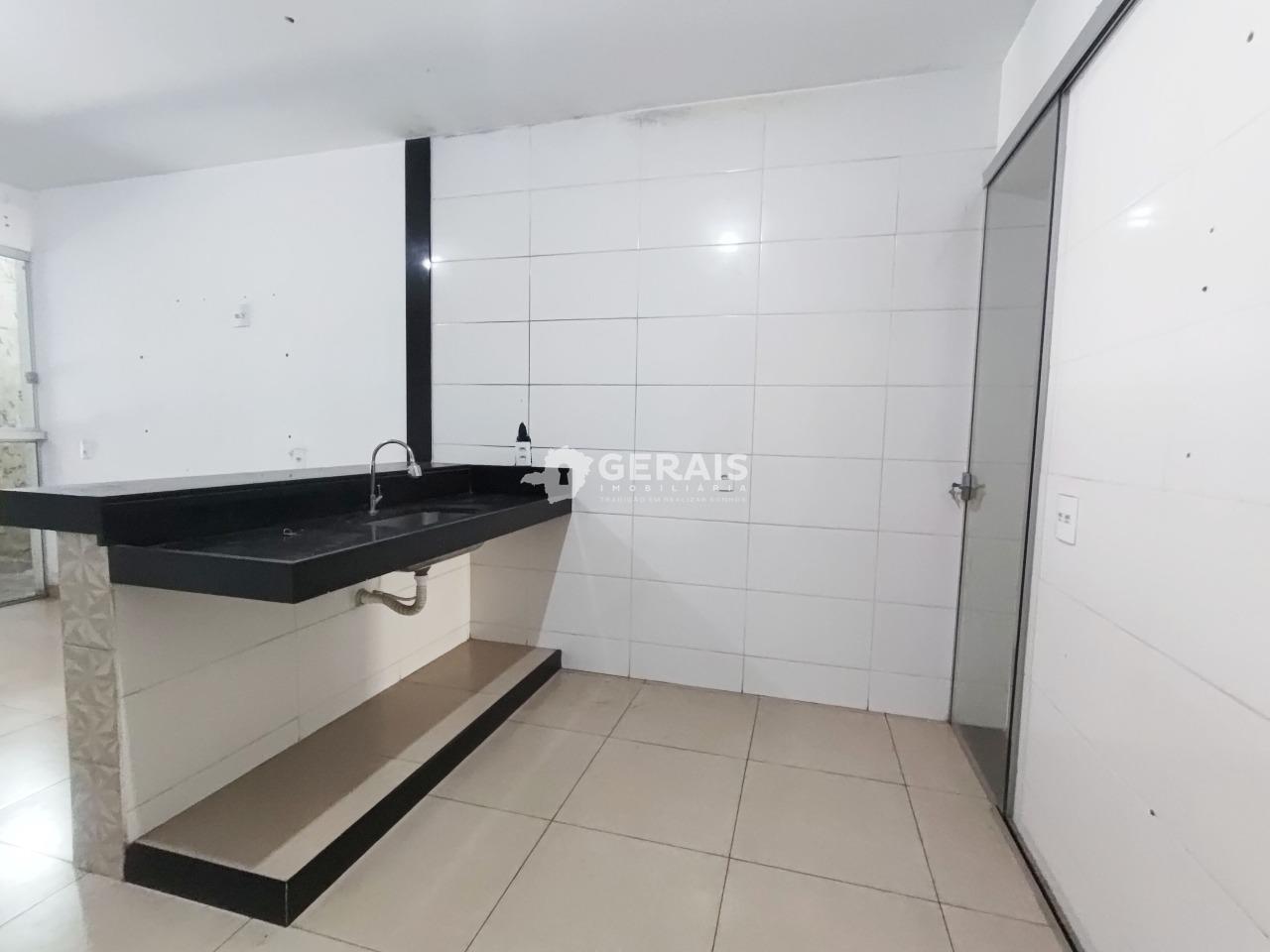 Casa à venda no QUINTA DAS PALMEIRAS: 04- COZINHA