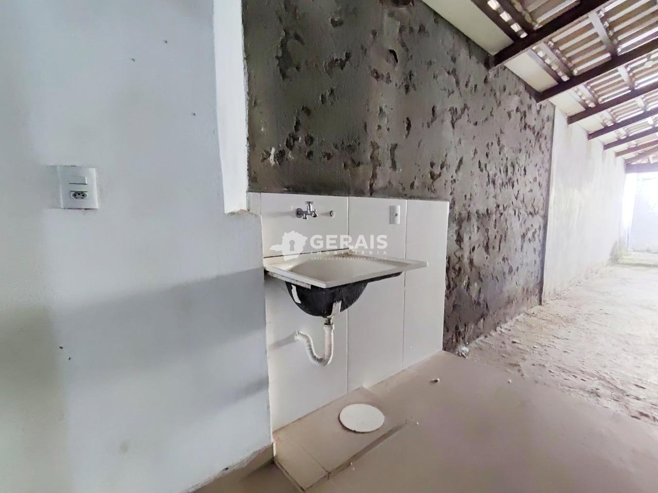 Casa à venda no QUINTA DAS PALMEIRAS: 09- ÁREA DE SERVIÇO