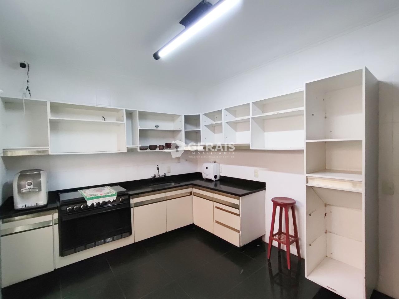 Casa à venda no CATALÃO: 06 - COZINHA