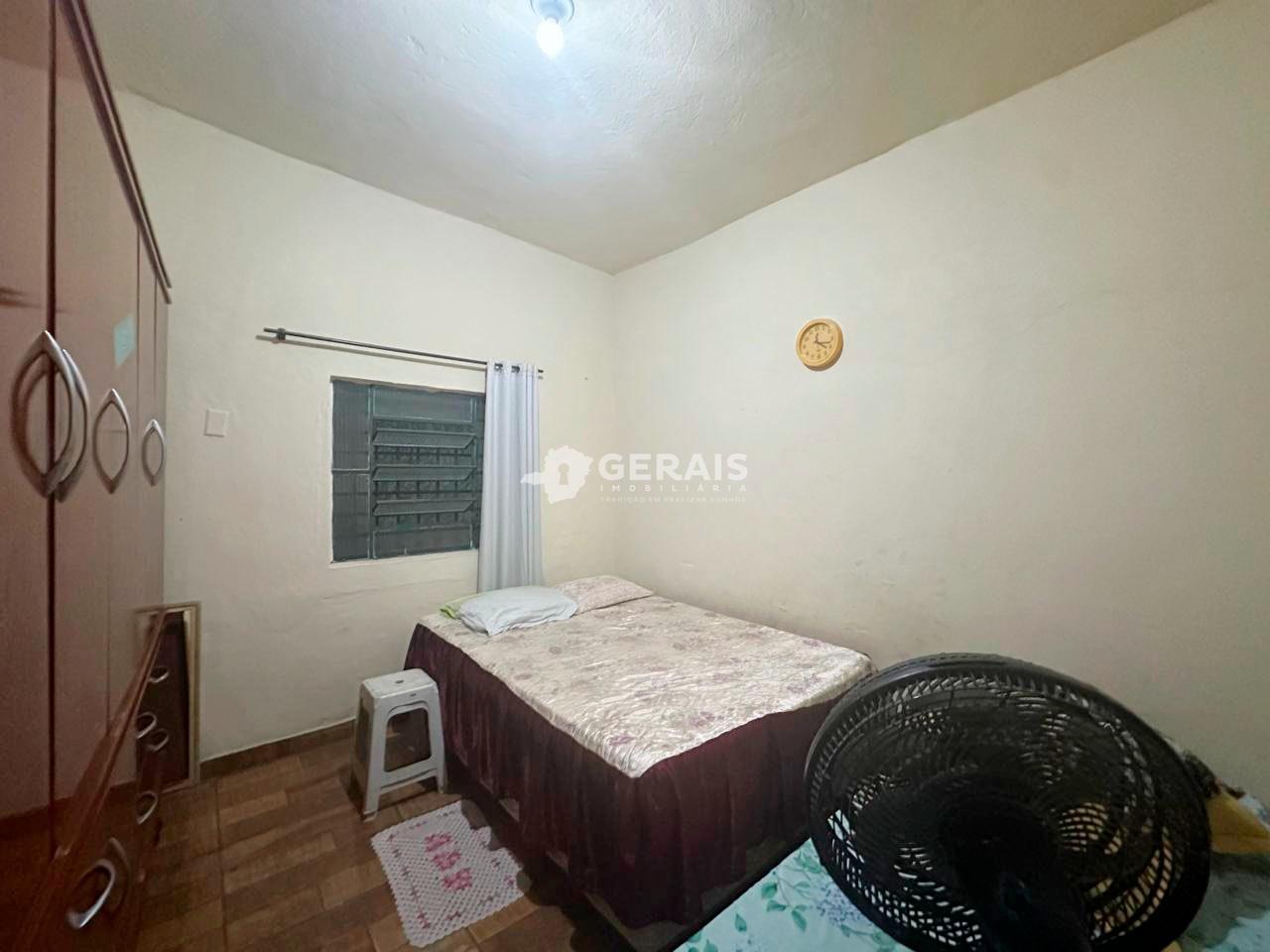 Casa à venda no SANTA CLARA: 06- QUARTO 01