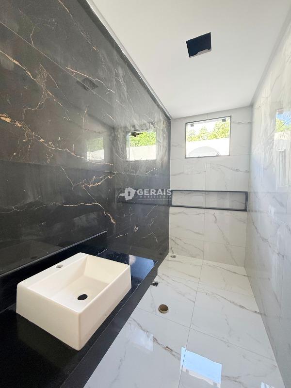 Casa à venda no CHANADOUR: 08 - BANHO SUÍTE