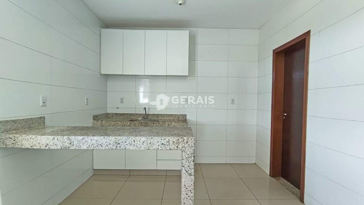 Apartamento para aluguel no Balneário Rancho Alegre: 05- COZINHA