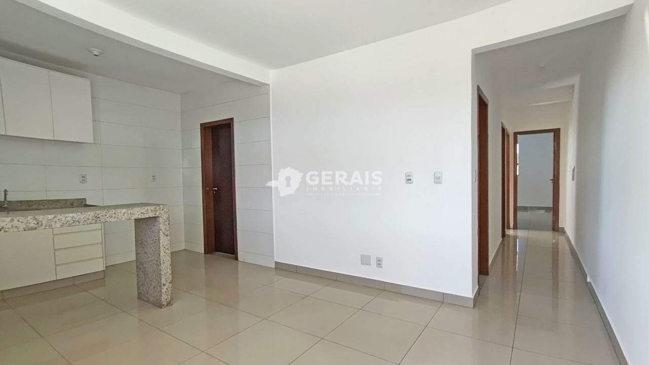 Apartamento para aluguel no Balneário Rancho Alegre: 04- SALA