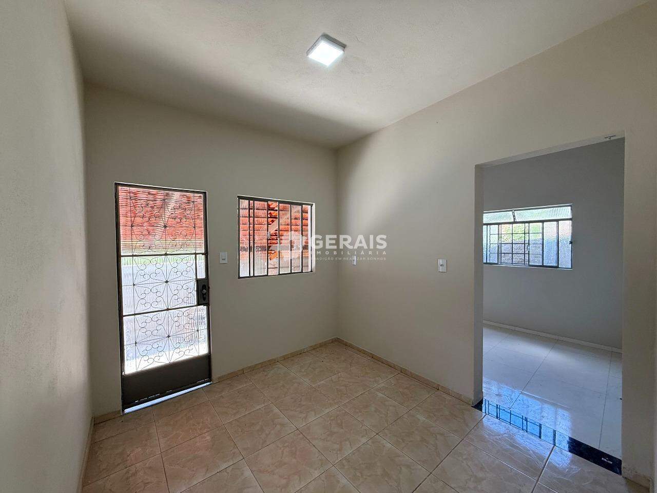 Casa para aluguel no SÃO LUÍS: 03- SALA