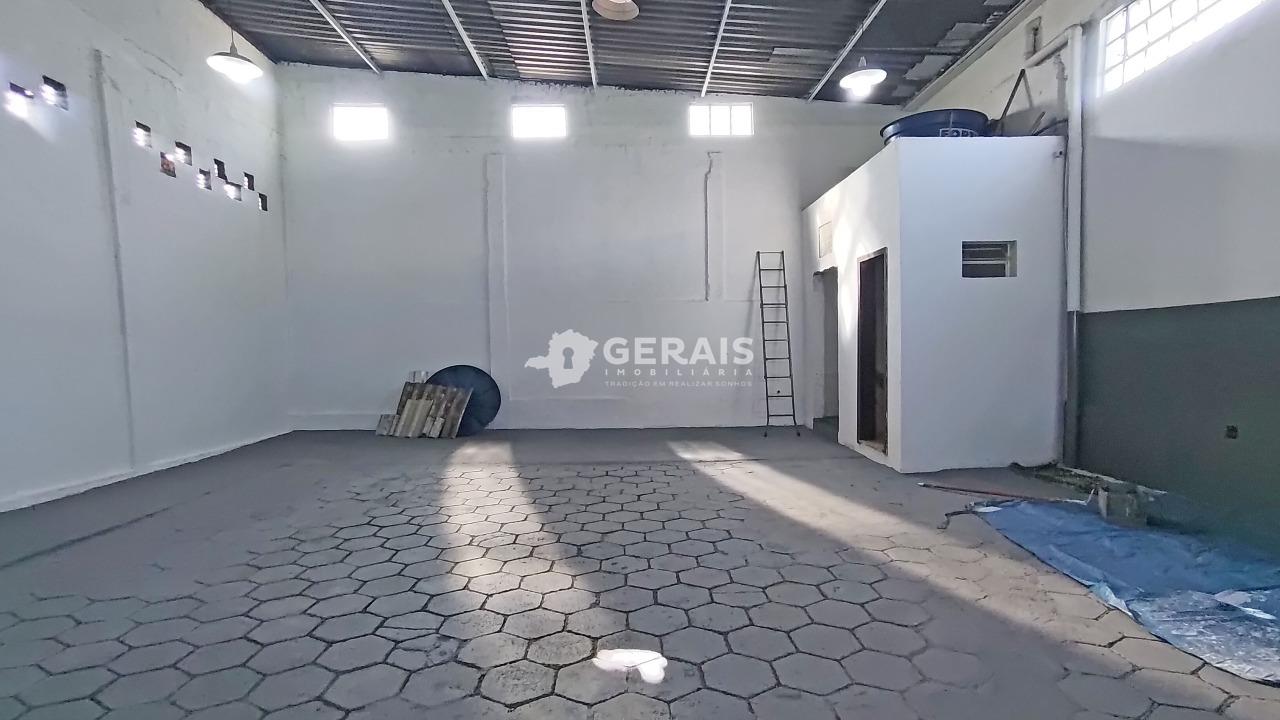 Galpão para aluguel no VILA ESPÍRITO SANTO: 11 - GALPÃO FUNDOS