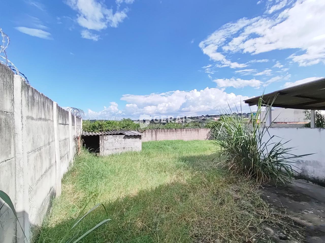 Casa para aluguel no JARDIM CANDIDES: 09- QUINTAL