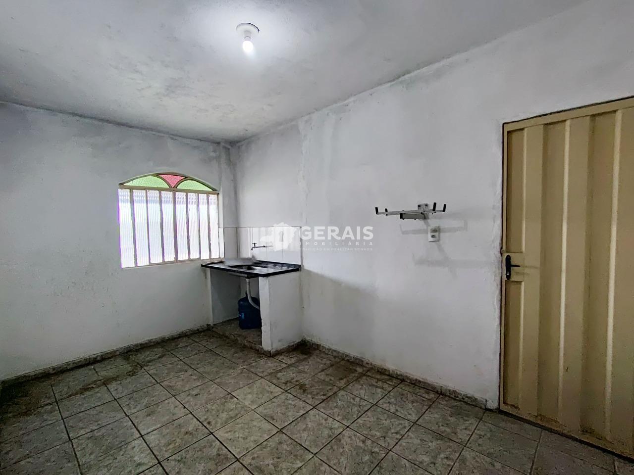 Casa para aluguel no JARDIM CANDIDES: 08- COZINHA