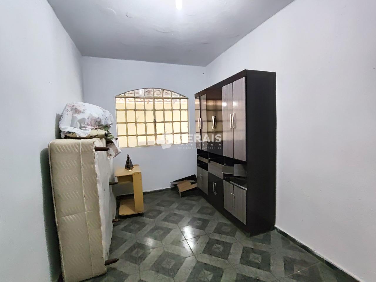 Casa para aluguel no JARDIM CANDIDES: 05- QUARTO 02