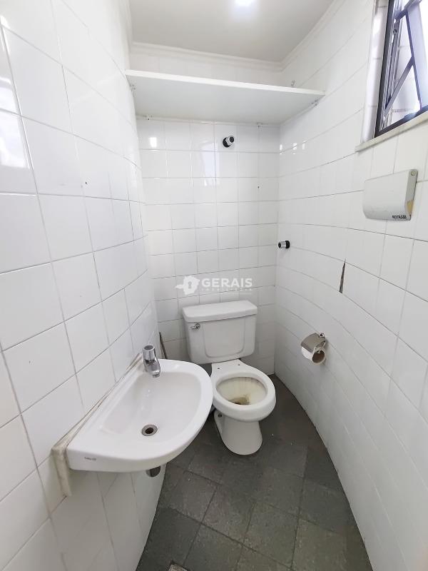 Sala para aluguel no CENTRO: 08- BANHEIRO