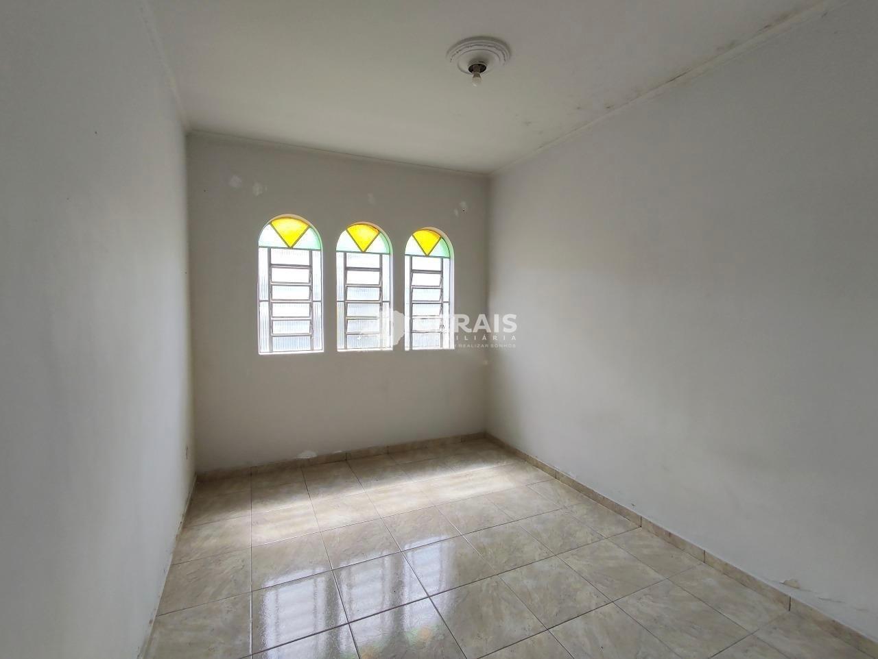 Casa à venda no CATALÃO: 05- QUARTO 01