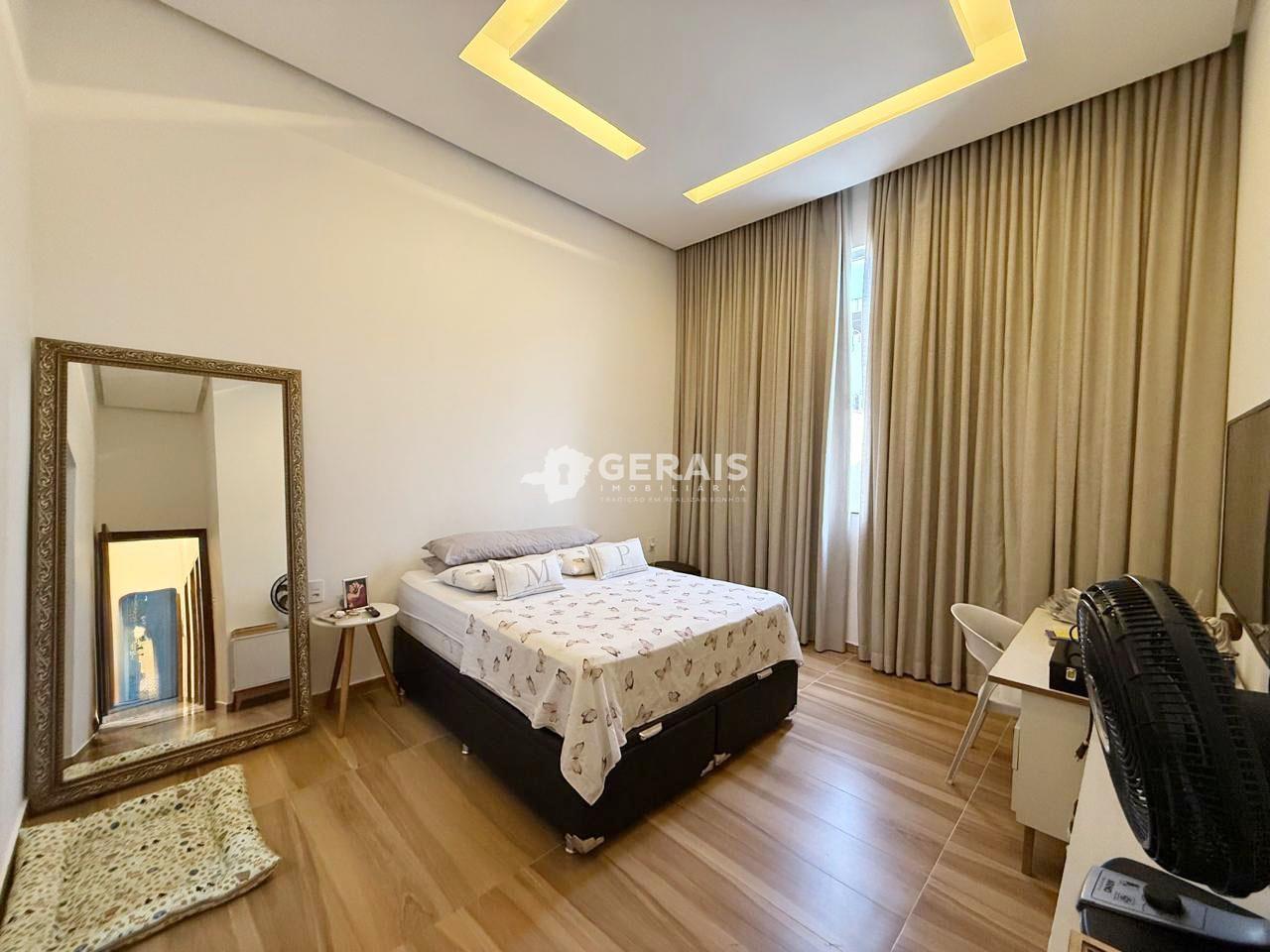 Casa à venda no RESIDENCIAL DOUTOR WALCHIR RESENDE COSTA: 08 - QUARTO SUÍTE