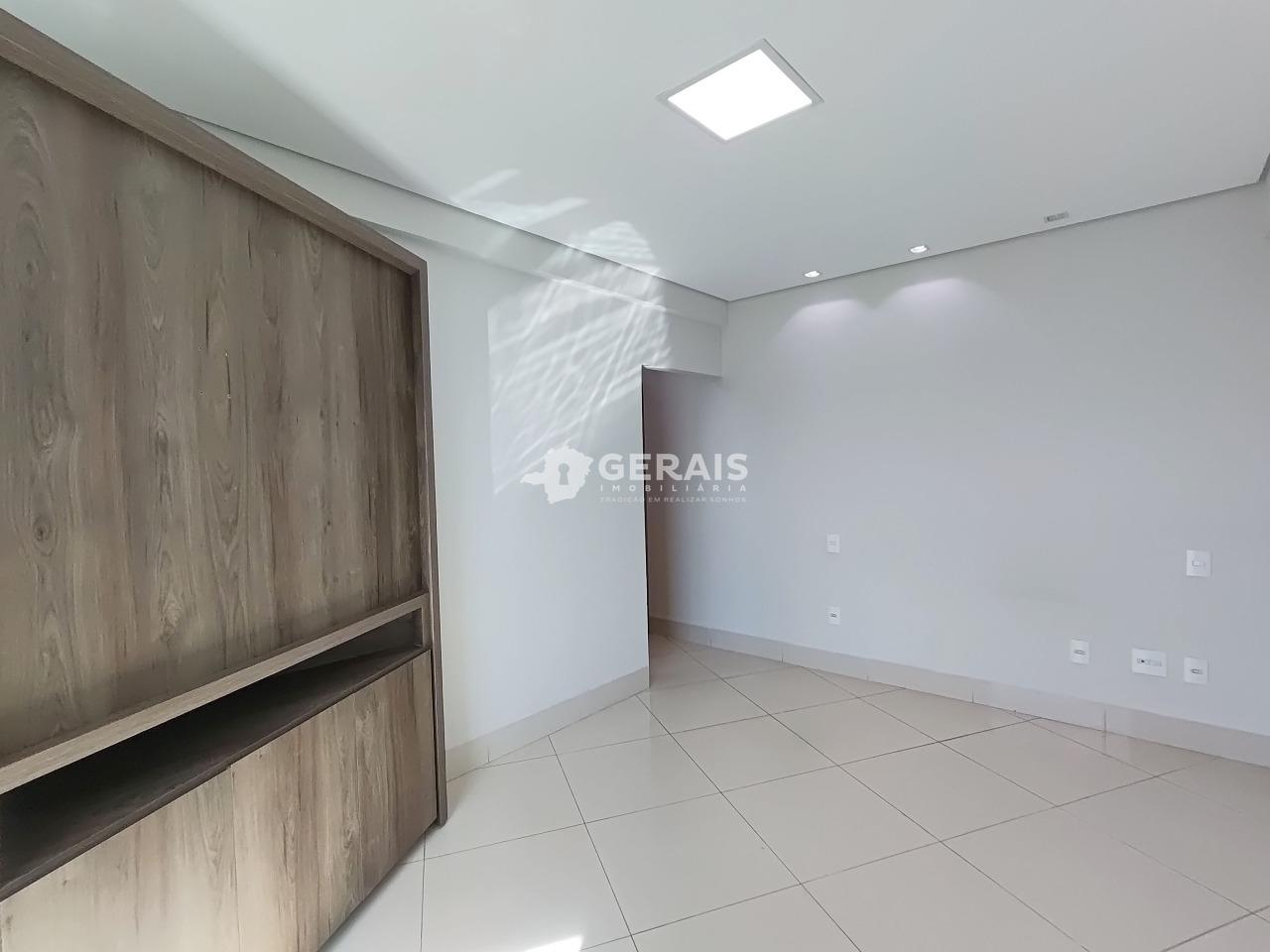 Apartamento para aluguel no PLANALTO: 08- QUARTO 03 SUÍTE