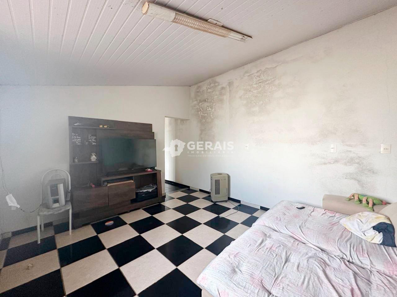 Casa à venda no SÃO ROQUE: 03- SALA