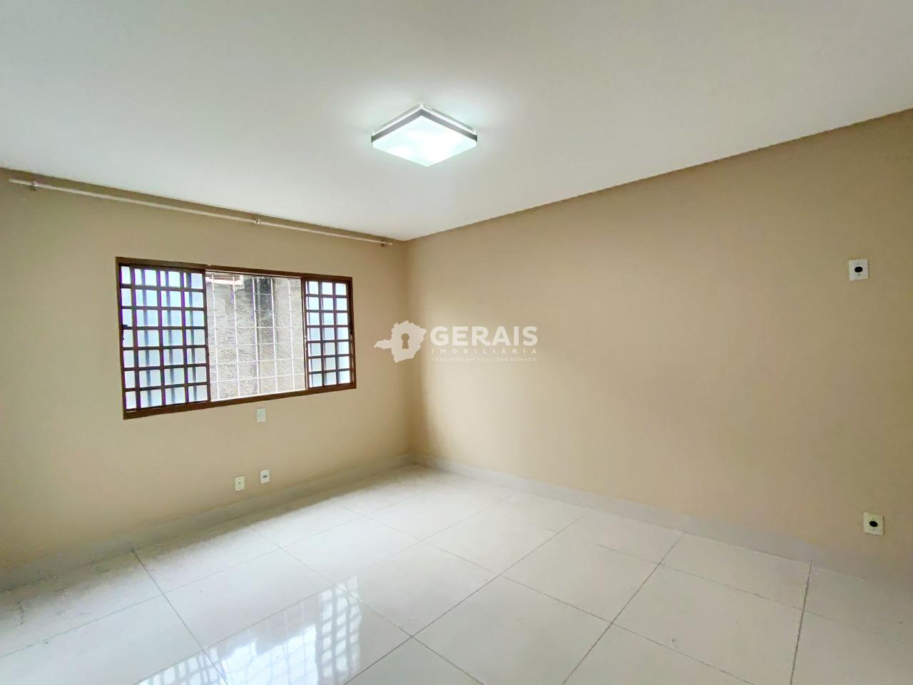 Casa para aluguel no INTERLAGOS: 08- QUARTO 02