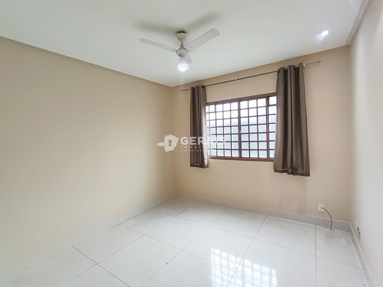 Casa para aluguel no INTERLAGOS: 09- QUARTO 03