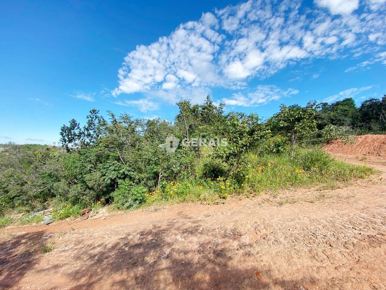 Lote à venda no ITACOLOMI: 02- LOTE