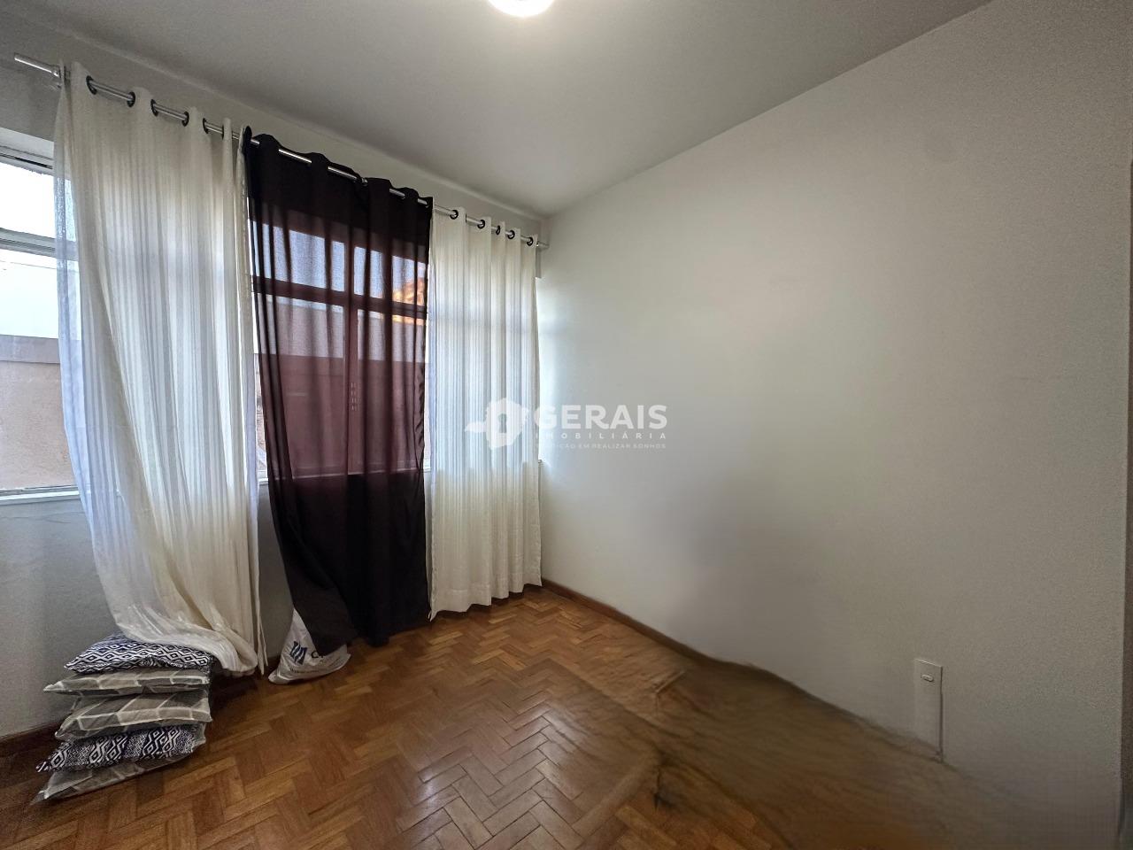 Apartamento à venda no CENTRO: 06 - QUARTO 03