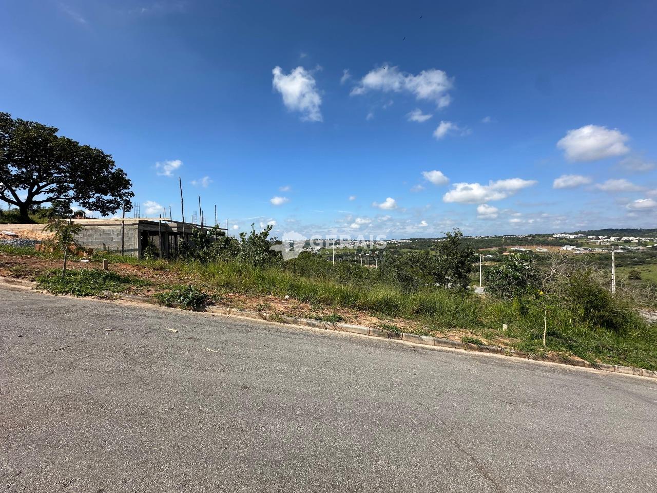 Lote à venda no CAMPINA VERDE: 02 - LOTE