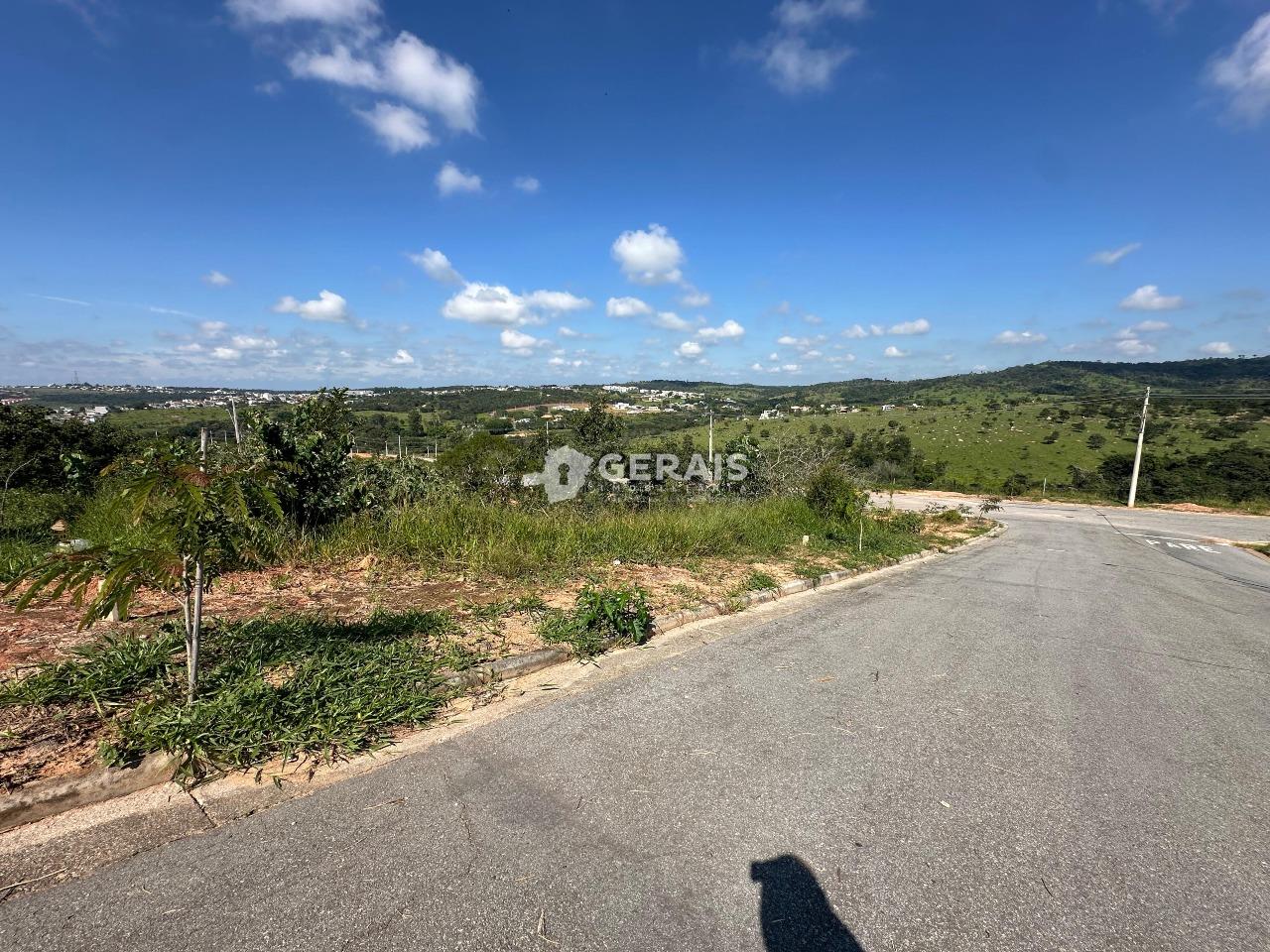 Lote à venda no CAMPINA VERDE: 01 - LOTE