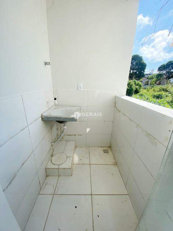 Casa à venda no PADRE EUSTAQUIO: 09- ÁREA DE SERVIÇO