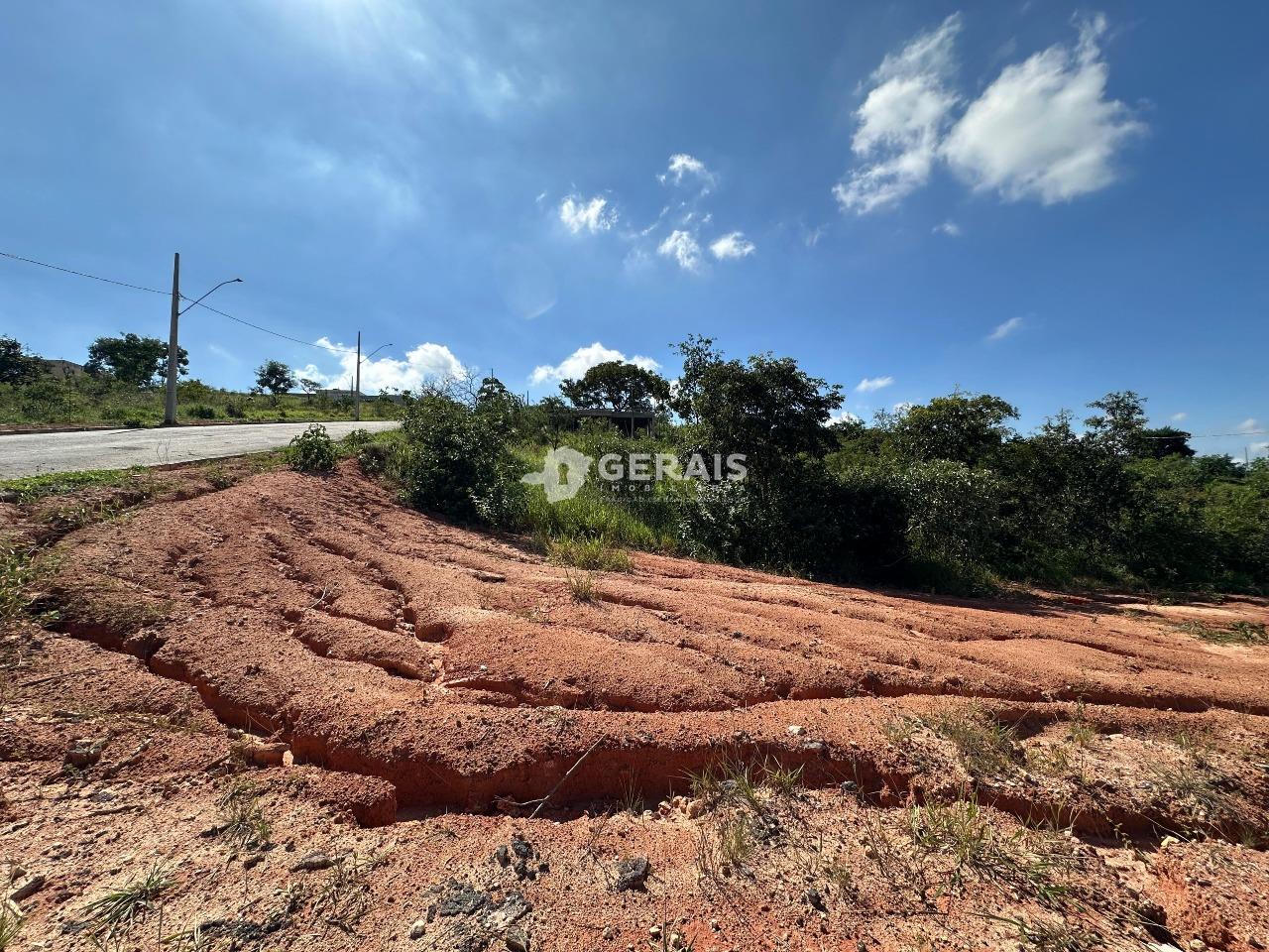 Lote à venda no Residencial Solaris : 02- LOTE