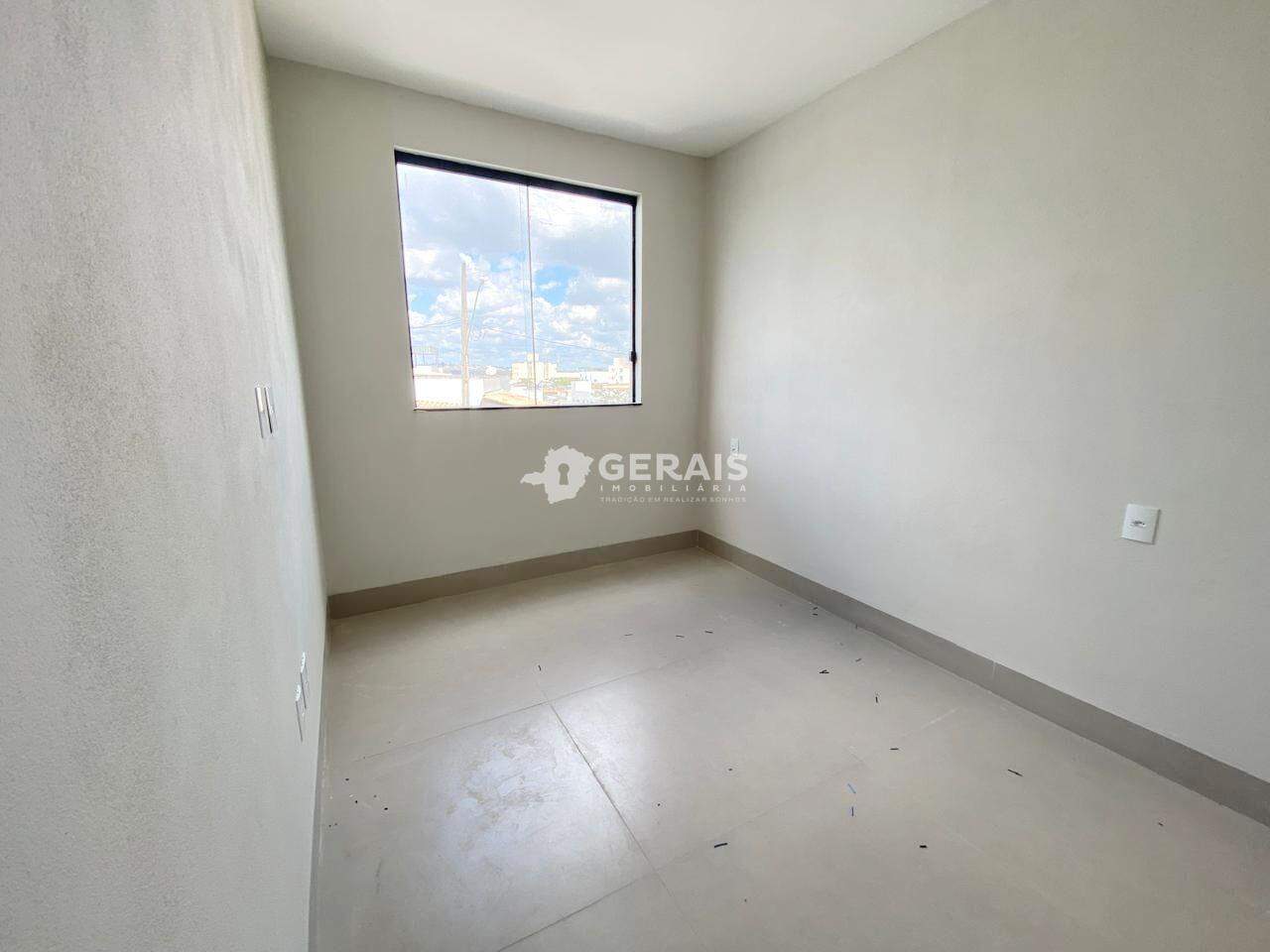 Casa à venda no FABIO NOTINI: 05 - QUARTO 01