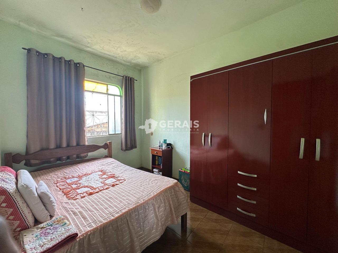 Casa à venda no SANTOS DUMONT: 08- QUARTO 03