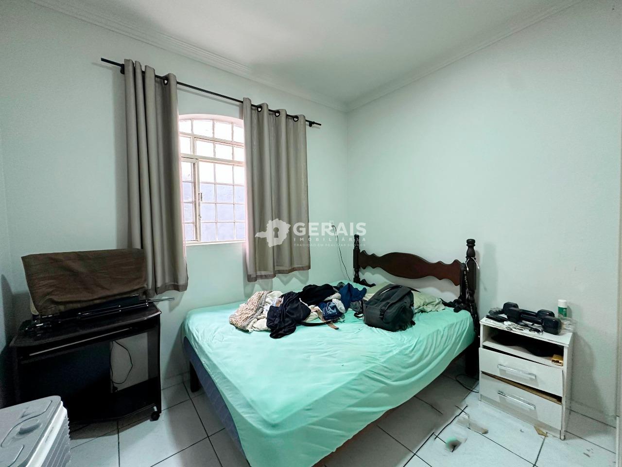 Casa à venda no BOM PASTOR: 06 - QUARTO 01