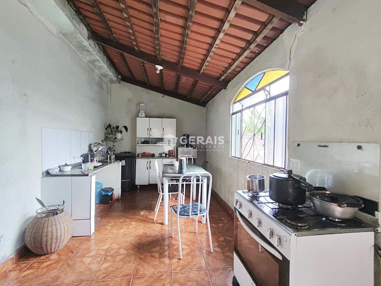 Casa à venda no DAVANUZE: 08- COZINHA