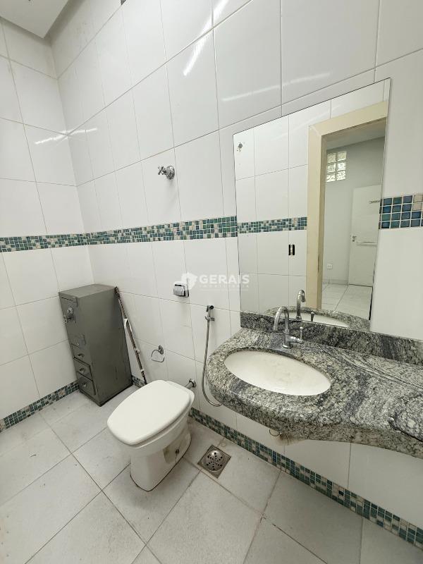 Galpão para aluguel no VILA BELO HORIZONTE: 03- BANHEIRO 01