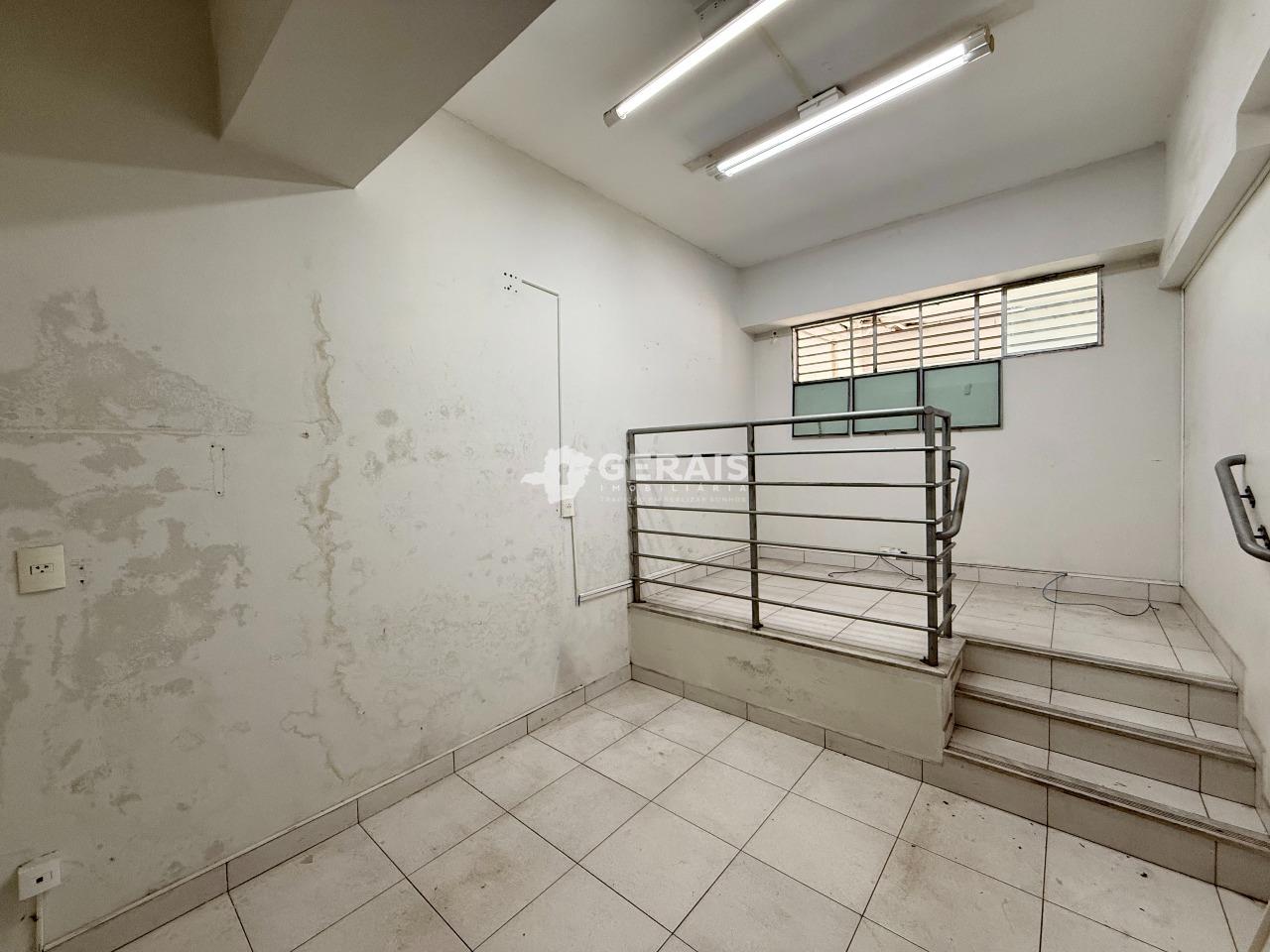 Galpão para aluguel no VILA BELO HORIZONTE: 04- ESCRITÓRIO