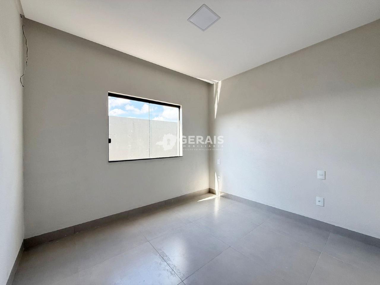 Casa à venda no JARDINOPOLIS: 06- QUARTO 01